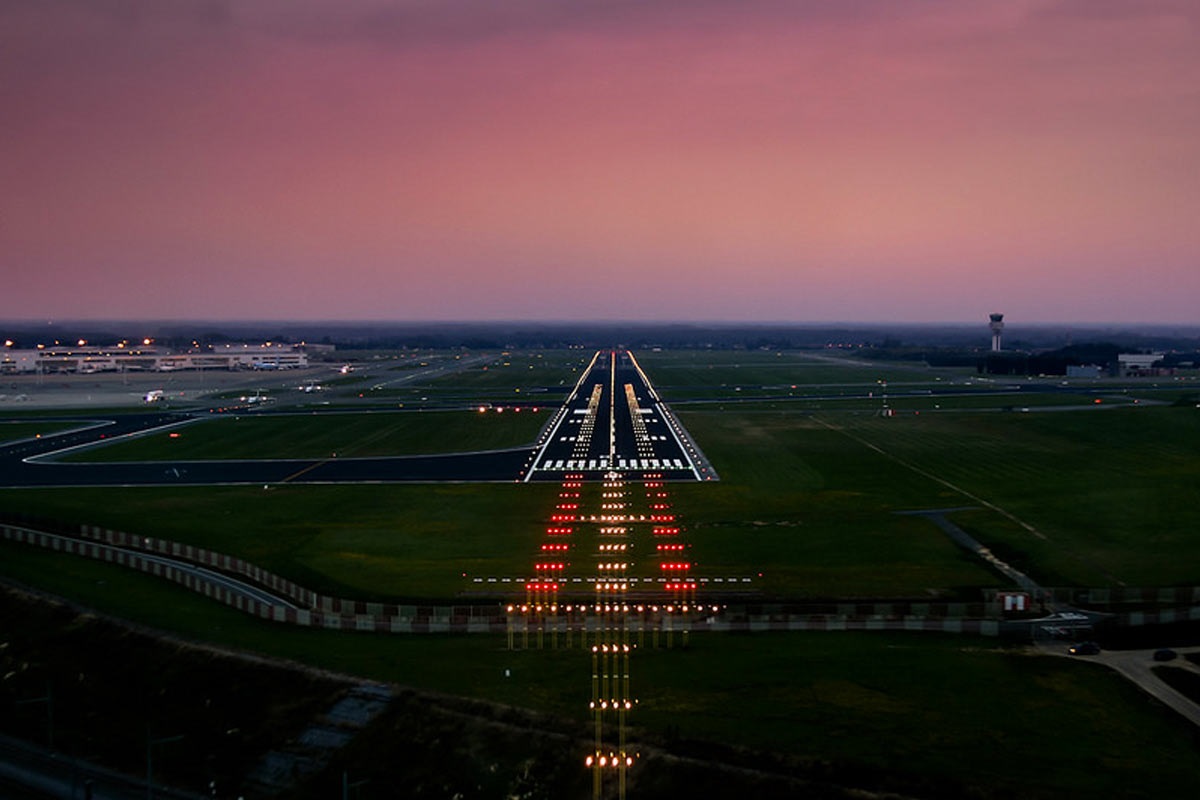 Osan AB Runway Approach Lights & Controls